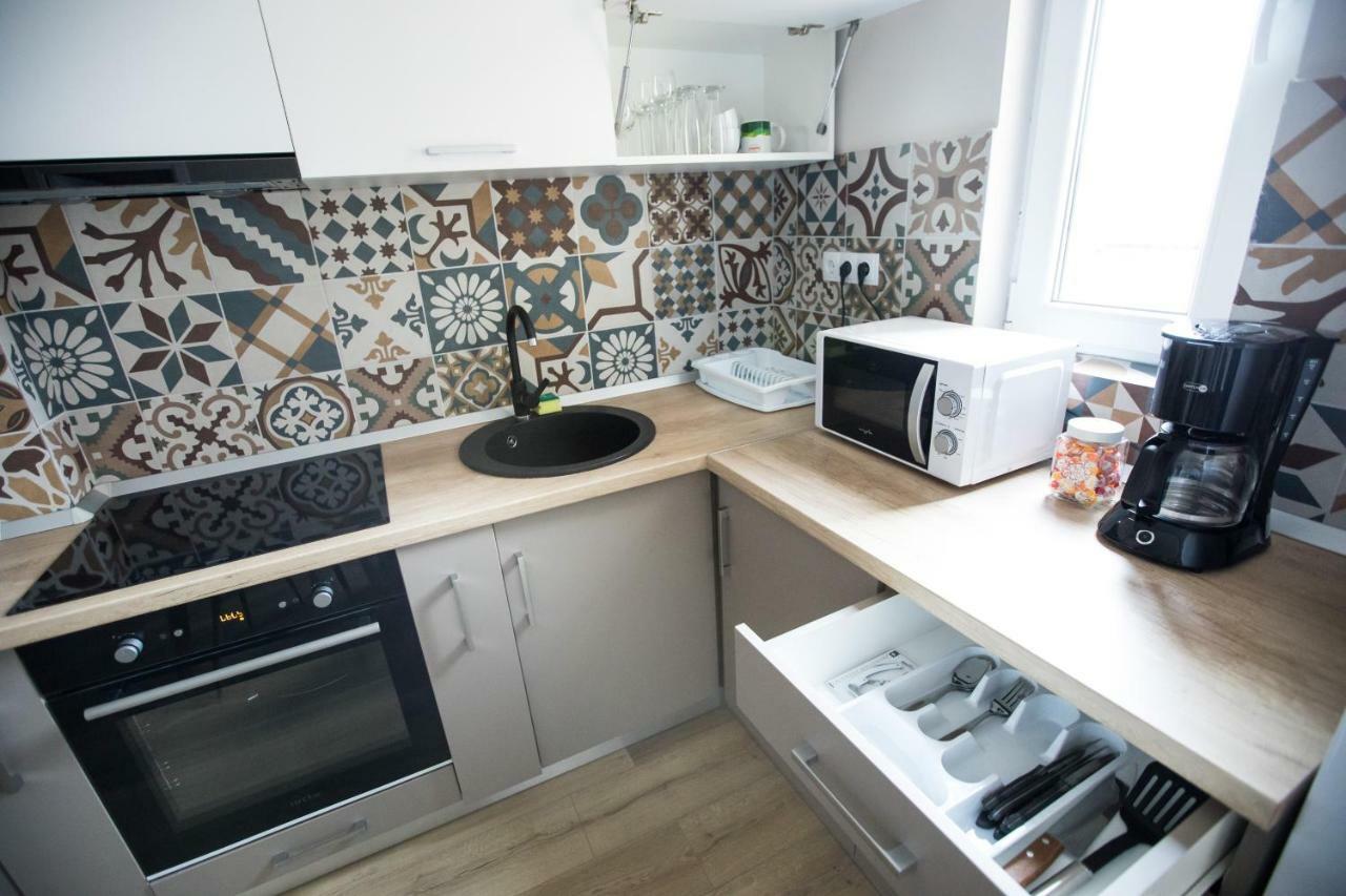 Sunshine Apartament Тыргу-Муреш Экстерьер фото
